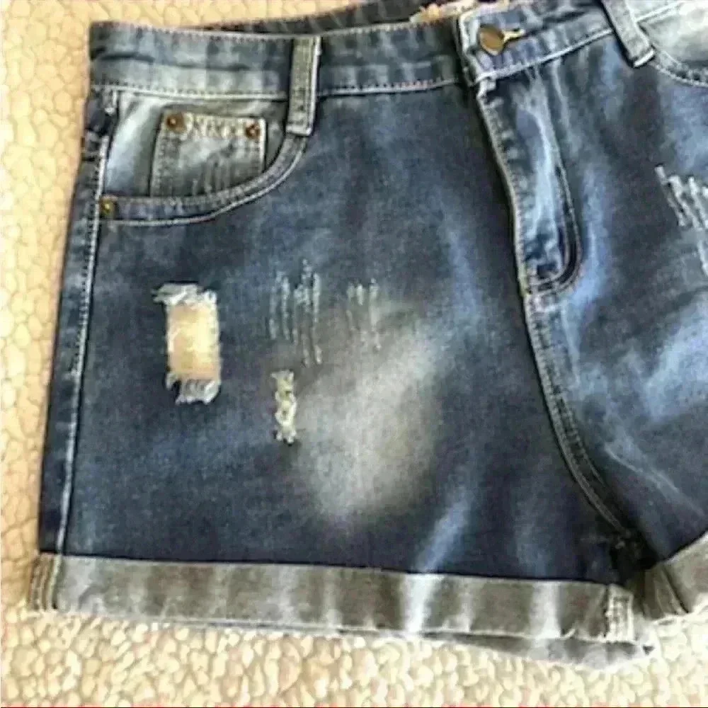 NWT Mur Mur Highrise Med Wash Distress Webbed Cuffed Denim Jean Shorts Size‎ L